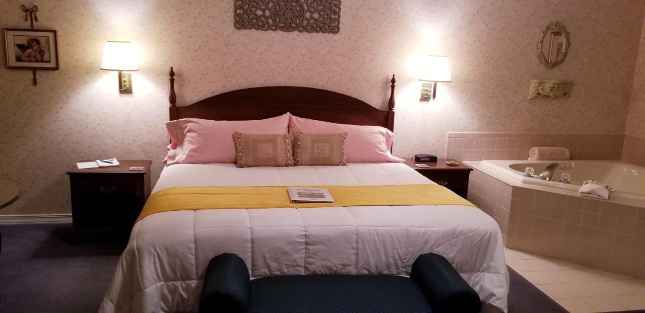 Lilac Suite,813580376:JPEG