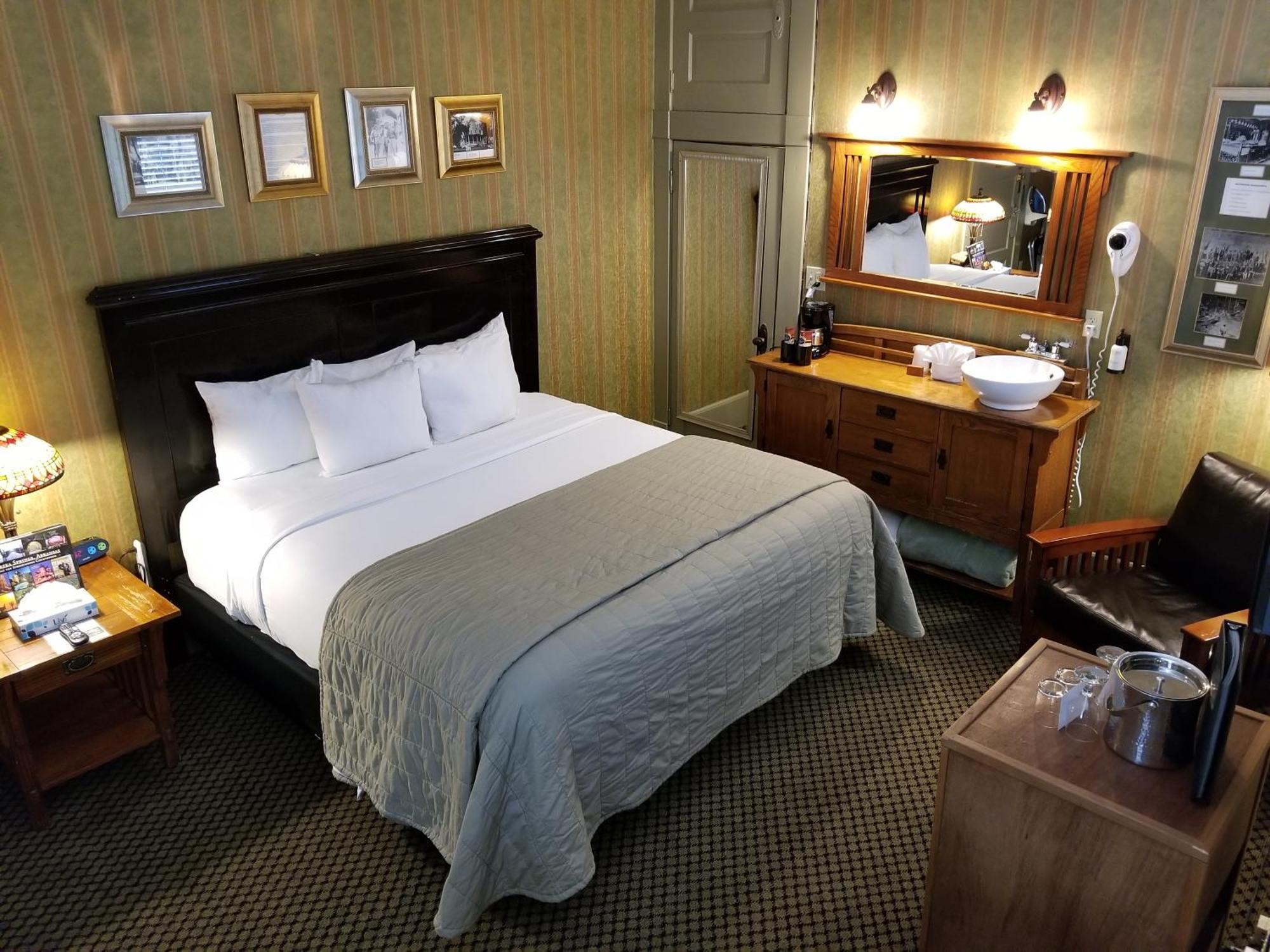 King Room with Spa Bath
