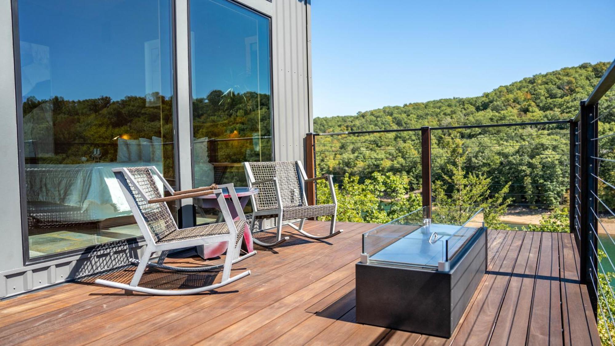 Superior King Suite