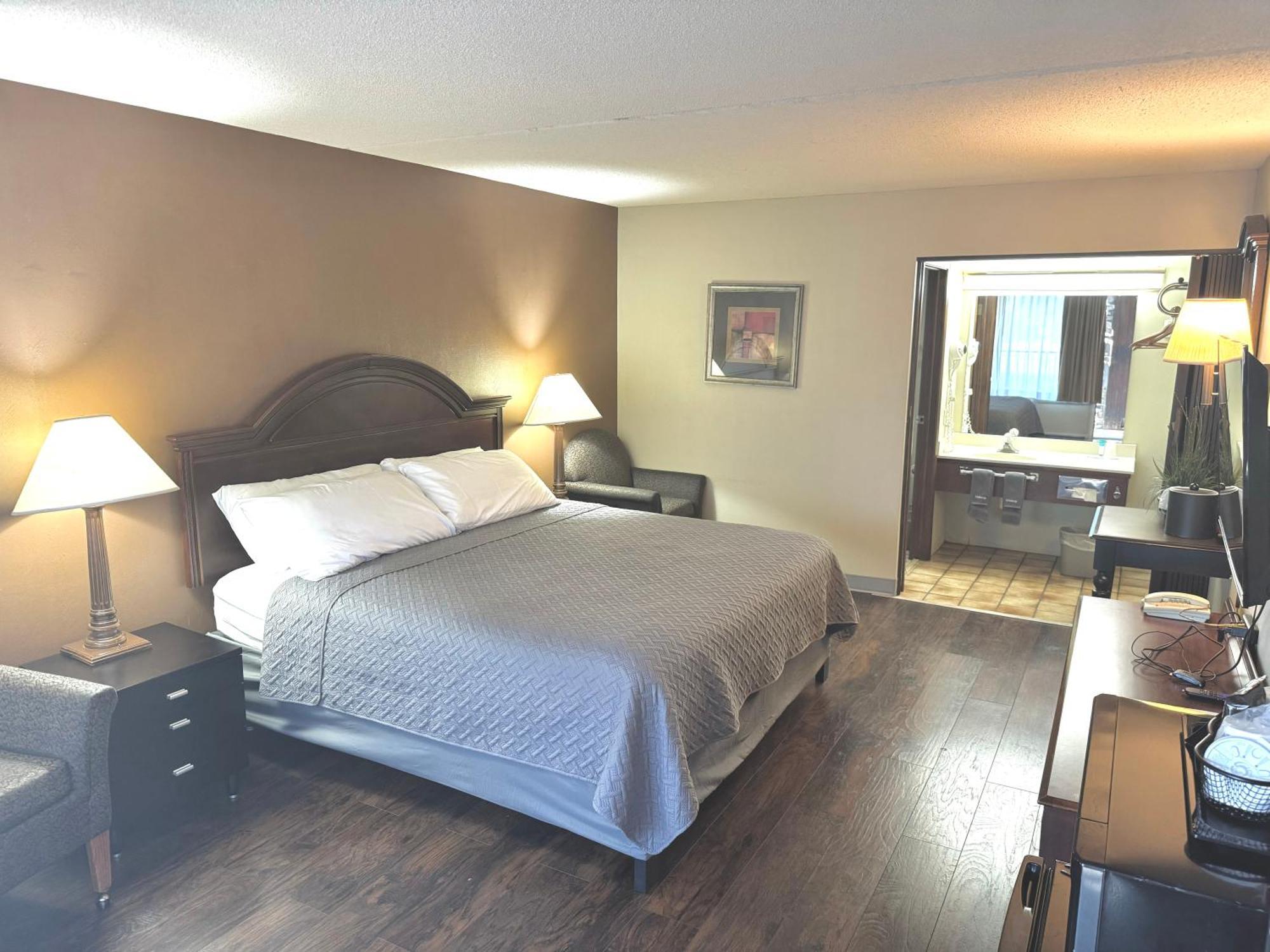 Standard King Room