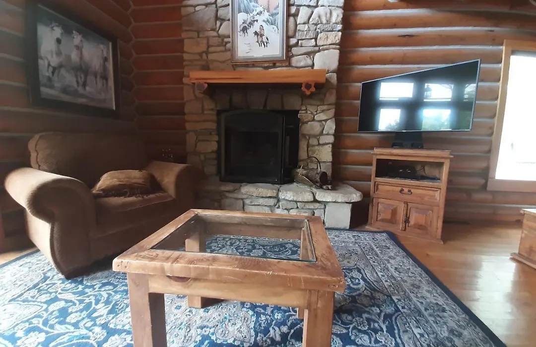 Cherokee Mountain Log Cabins-1