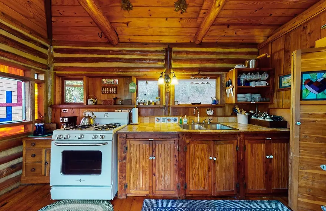Lake Lucerne - The Perch Cabin #06-1