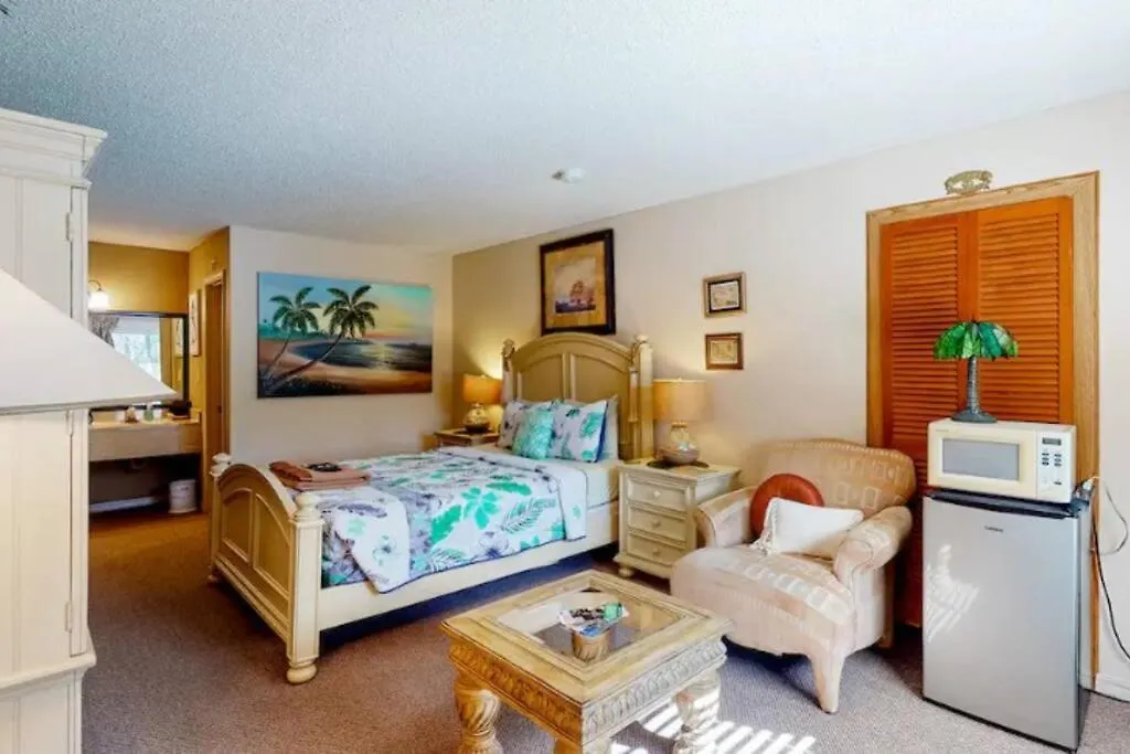 Miami Suite 102 - Tradewinds-1
