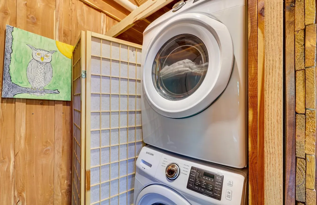 Pet-Friendly Eureka Springs Rental W/ Private Deck-1