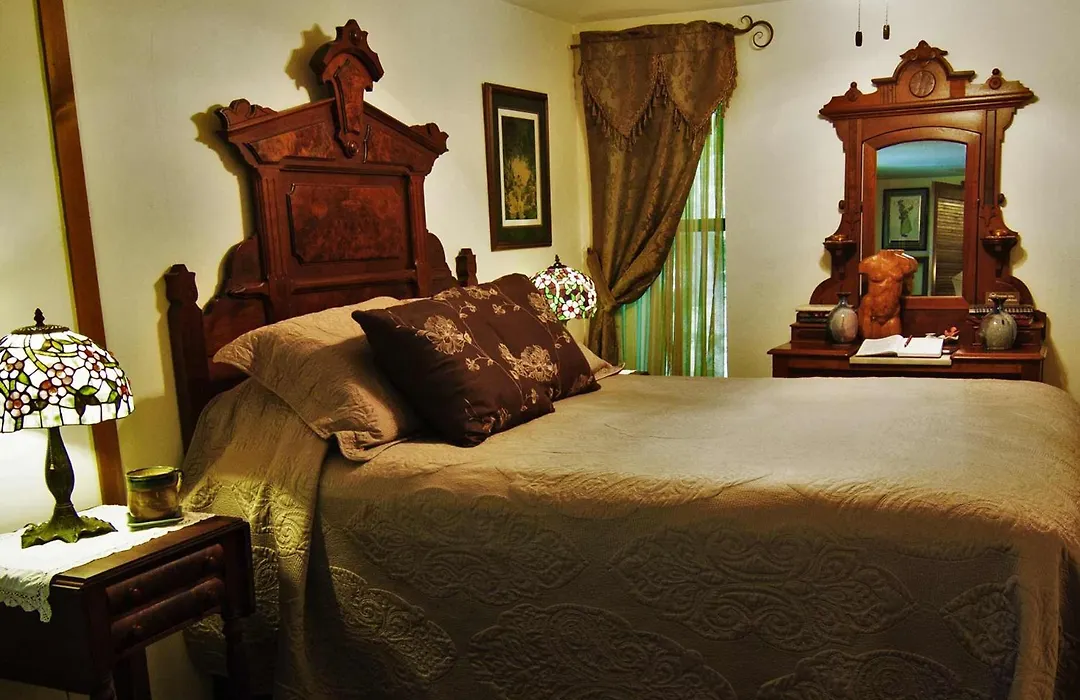 Benton Place Inn-1
