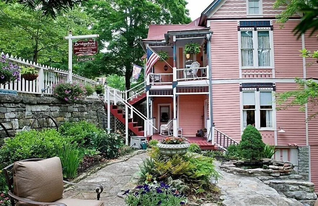 Bridgeford House Bed And Breakfast-1