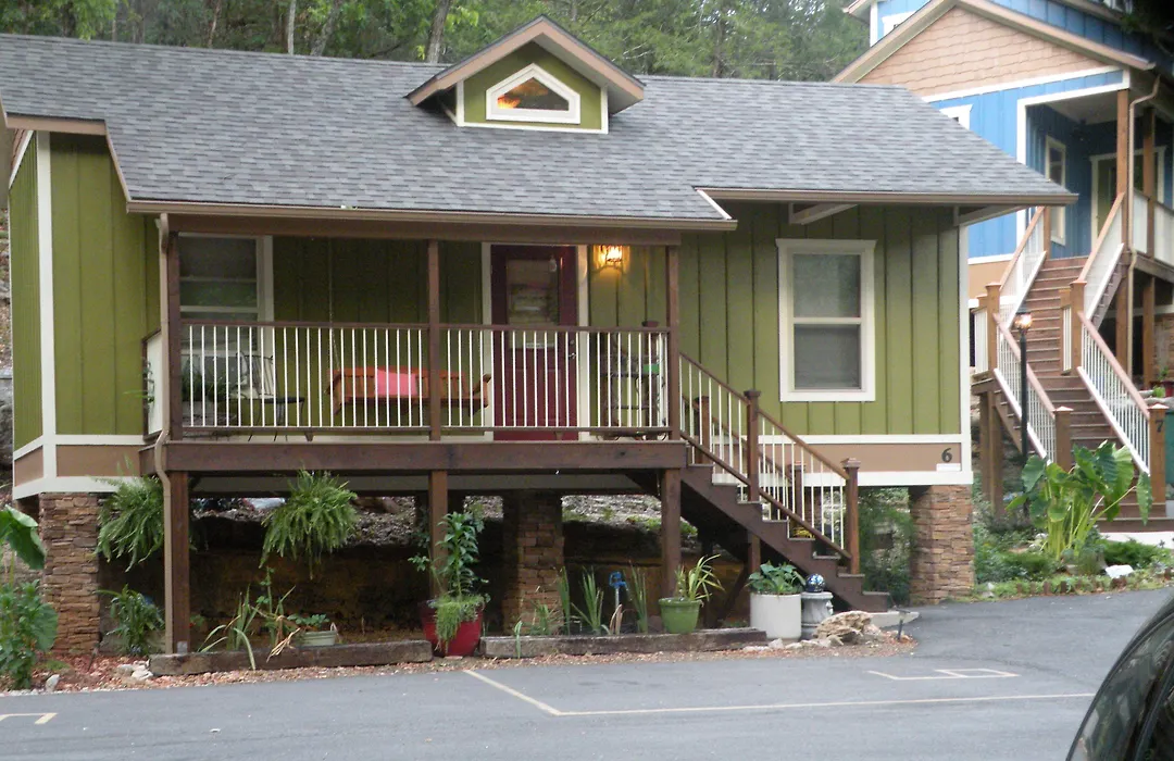 All Seasons Treehouse Village-1