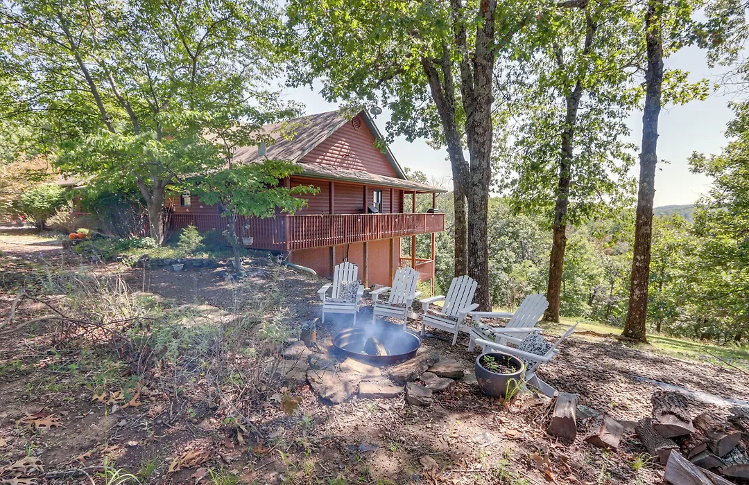 Beaver Lake Home W/ Game Room, Boat Slip & Views!-1