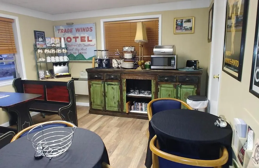 Tradewinds Lodging-1