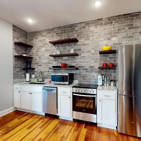 151 Spring - Suite F-2