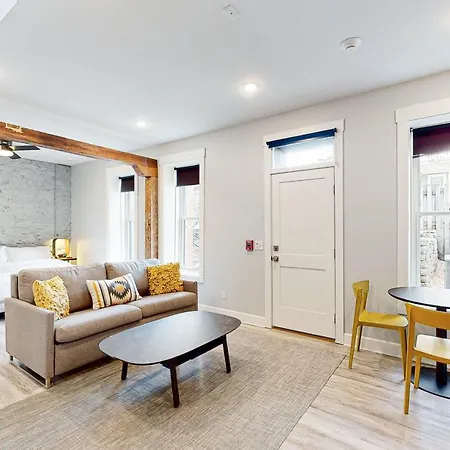 151 Spring - Suite A-3