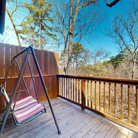 Oak Crest - The Chateau Treehouse 11-2