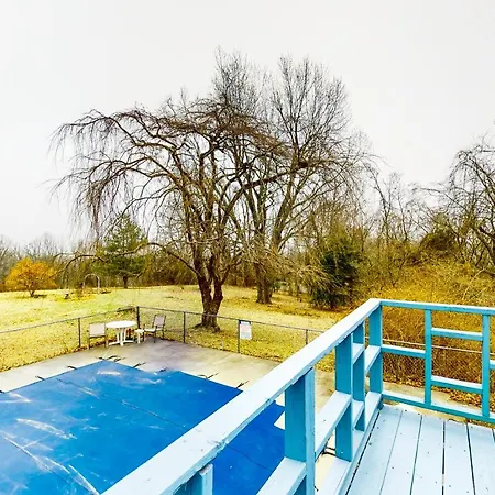 Pond Mountain - Meadowlark Suite-2