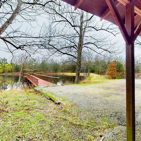 Pond Mountain - Meadowlark Suite-3