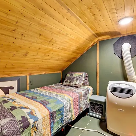 Cute Eureka Springs Vacation Rental With Fire Pit!-3