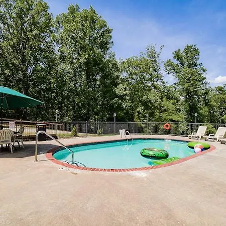 Secluded 2 Story Cabin Pool Wifi Smart Tvs-3