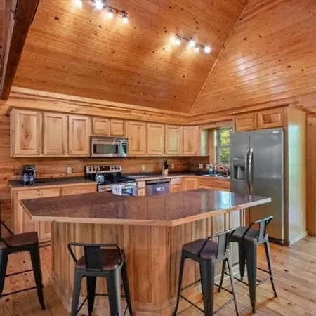 Main Lodge At Lake Forest Cabins-2