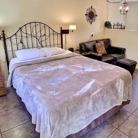 Tuscany Dream Rock Cottage/#8-3