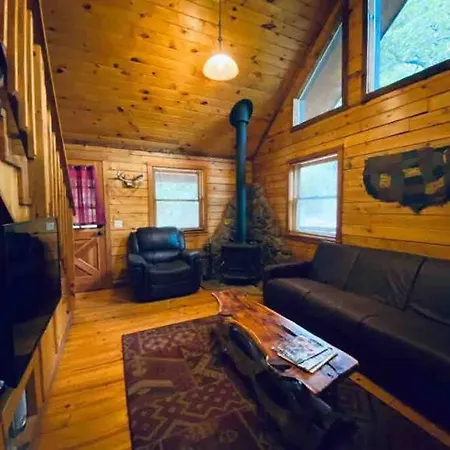 The Loft At Bear Mountain Log Cabins-3