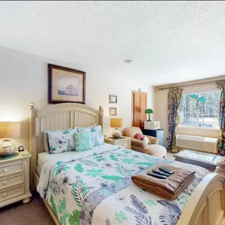 Miami Suite 102 - Tradewinds-3
