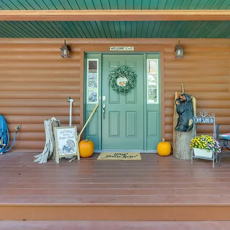 Beaver Lake Home W/ Game Room, Boat Slip & Views!-2