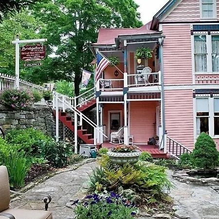Bridgeford House Bed And Breakfast-3