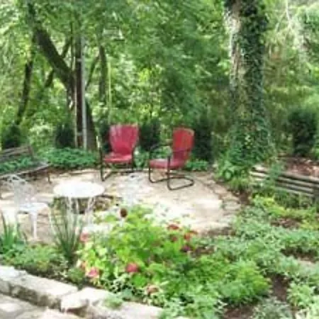 Heart Of The Hills Inn-3