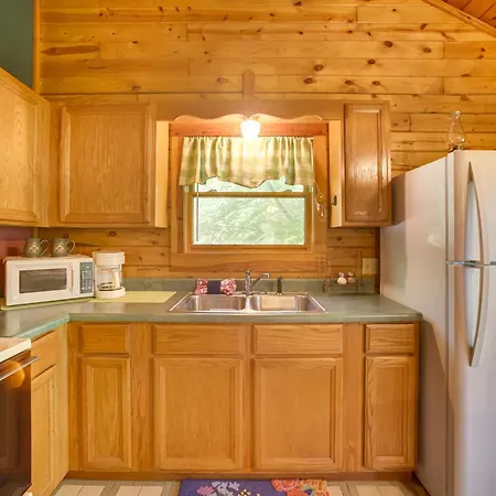 Eureka Springs Studio W/ Deck, Views & Bbq!-3