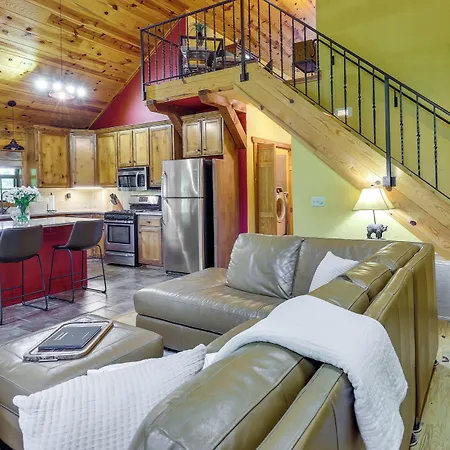 Beaver Lake Vacation Rental W/ Private Hot Tub!-2