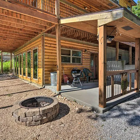 Spacious Log Cabin W/ Fire Pit & Game Room!-2