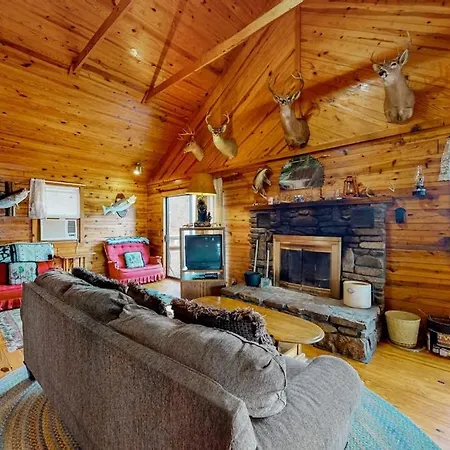 Charlie'S Ol' Fishing Cabin-3