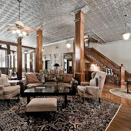 New Orleans Hotel Eureka Springs-3